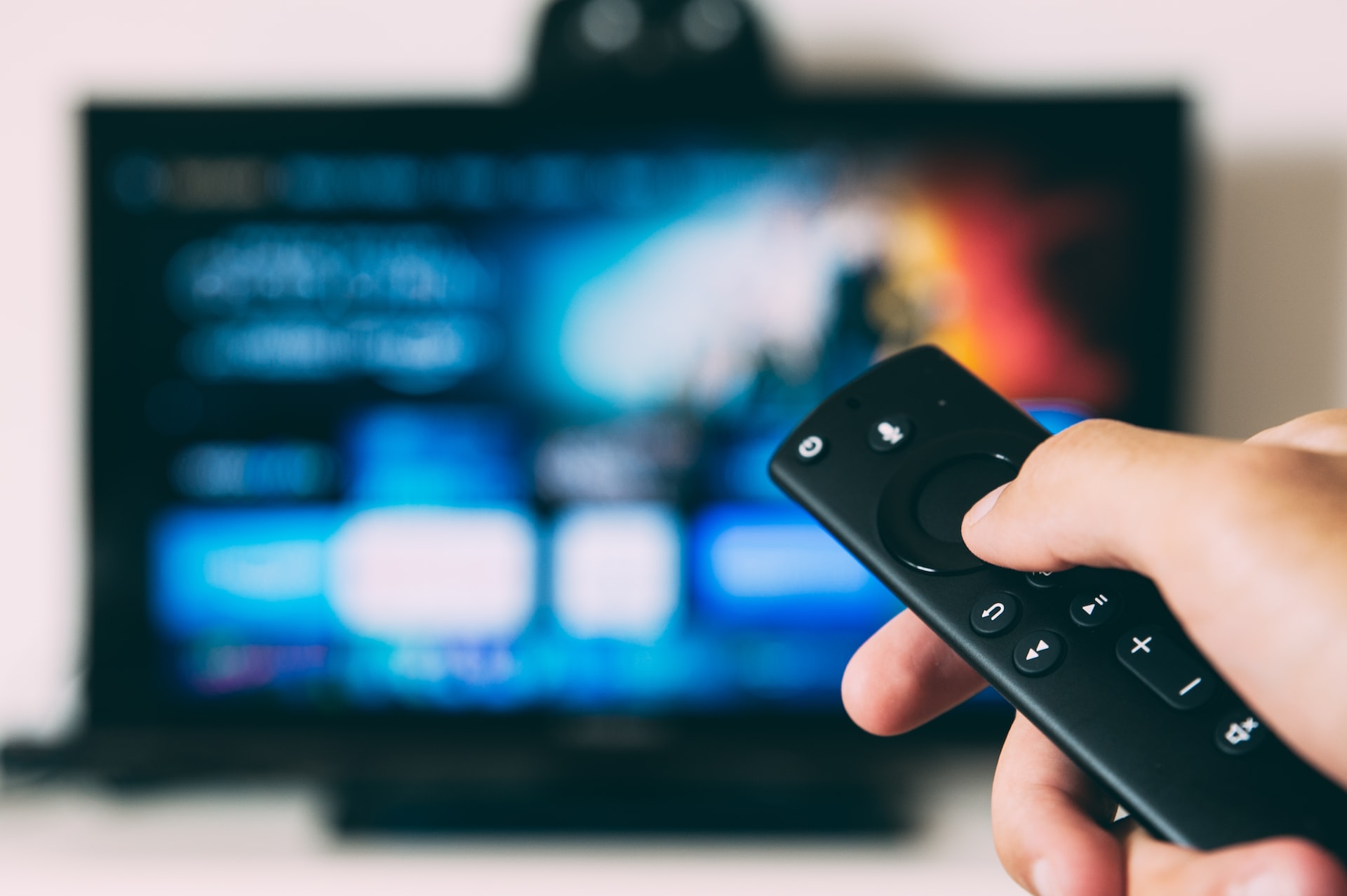 Giovani e Media, la TV non è più sola: Zedder e Alpha consumano sempre più streaming video e audio